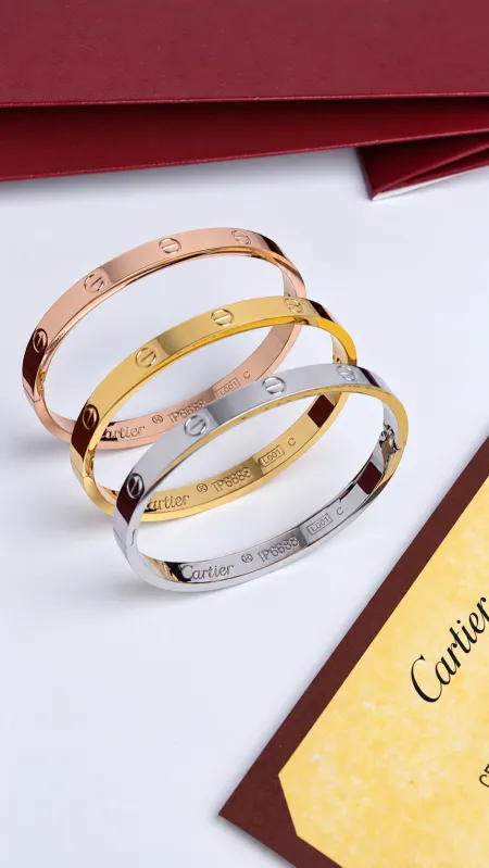 اساور طقم - Cartier تختيم كامل / ٣ قطع. - غير شامل علبة الشركة