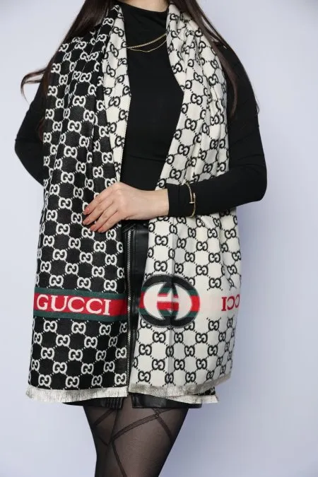 شال كتف - GUCCI / خامة كشمير