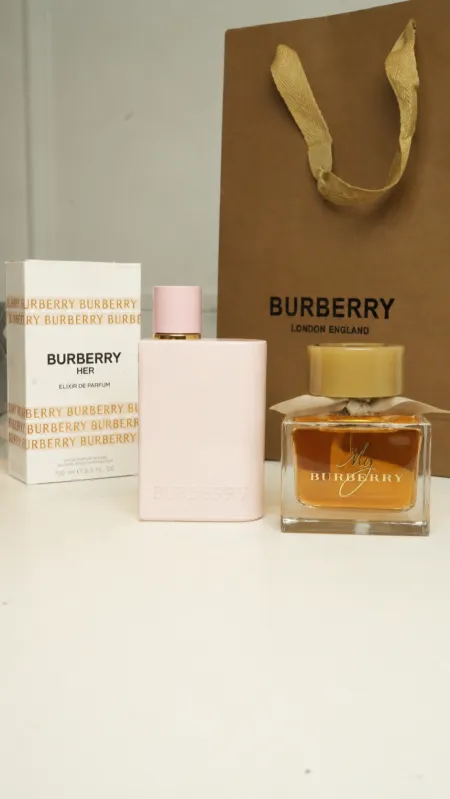 عطر - Burberry De Parfum شامل كيس الشركة