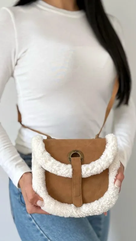 شنطة - UGG / كوبي ماستر