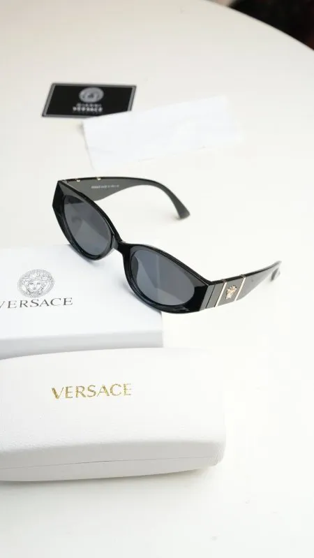 نظارة - Versace / شامل علبة و كيس الشركة