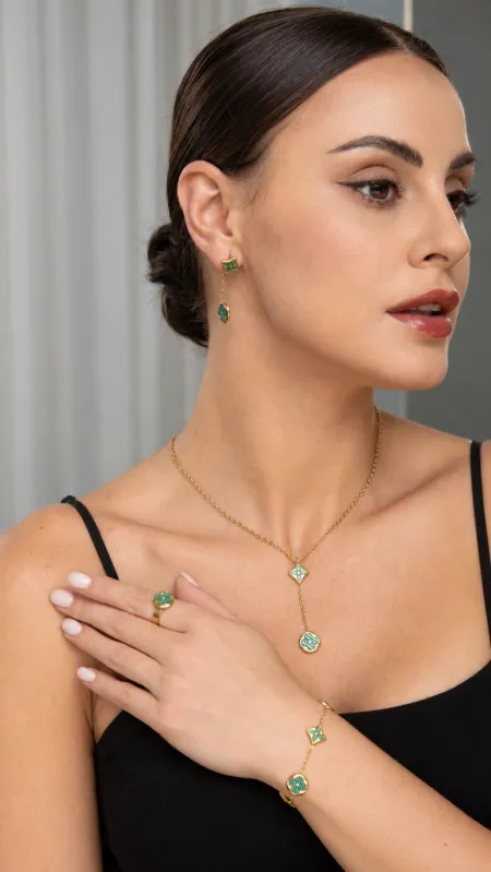 طقم اكسسوار - Van Cleef / شامل علبة الشركة