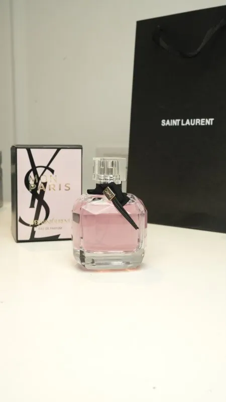 عطر - Mon Paris by YSL شامل كيس الشركة