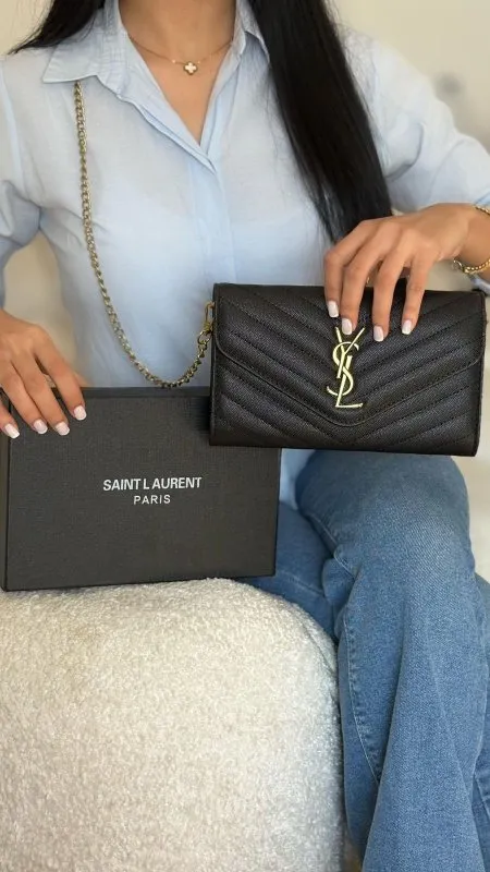 كلاتش YSL - شامل علبة #8137