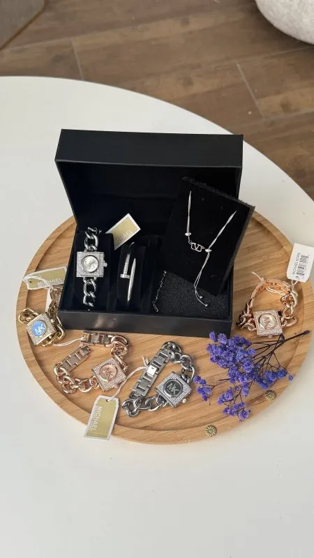 طقم -  ساعة Micheal Kors +إسوارة + سنسال