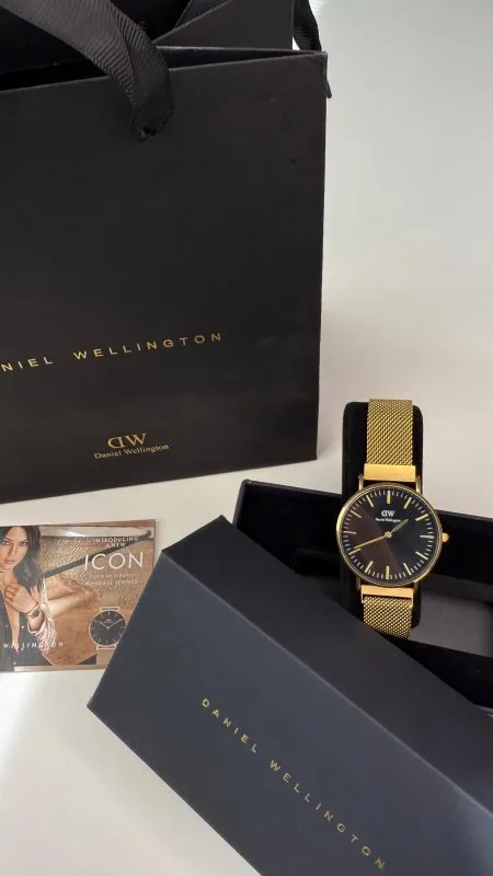ساعة  - Daniel wellington  نسائية / شامل العلبة الاصلية ساعة ذات جودة عالية