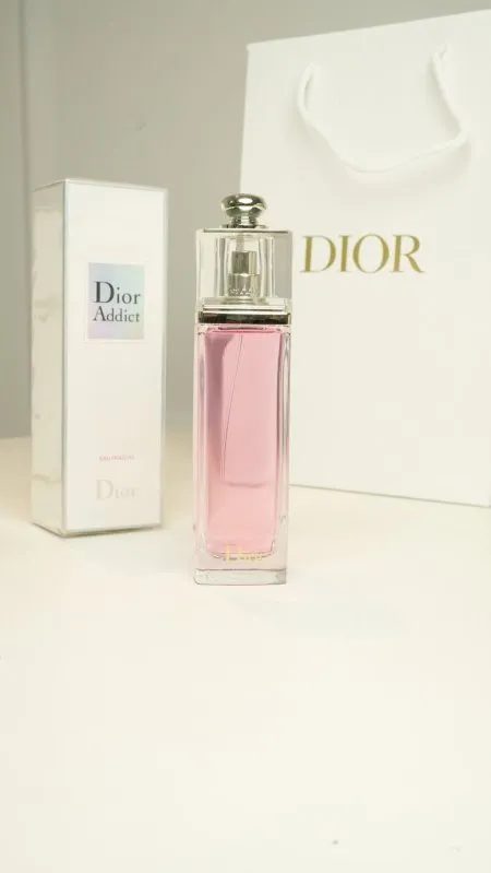 Dior Addict Eau Fraîche Eau de Toilette | 100ml شامل كيس الشركة