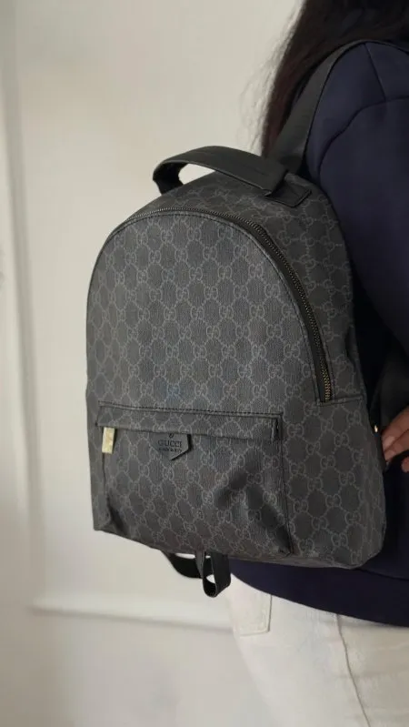 شنطة ظهر ماركة -  Gucci