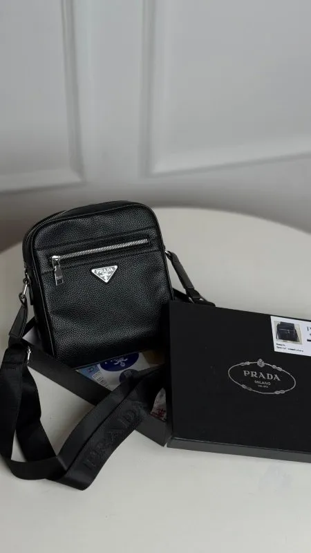 باوتش - Prada  - كوبي ماستر/ شامل علبة الشركة