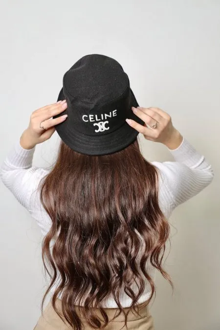 طاقية شتوية -  Celine
