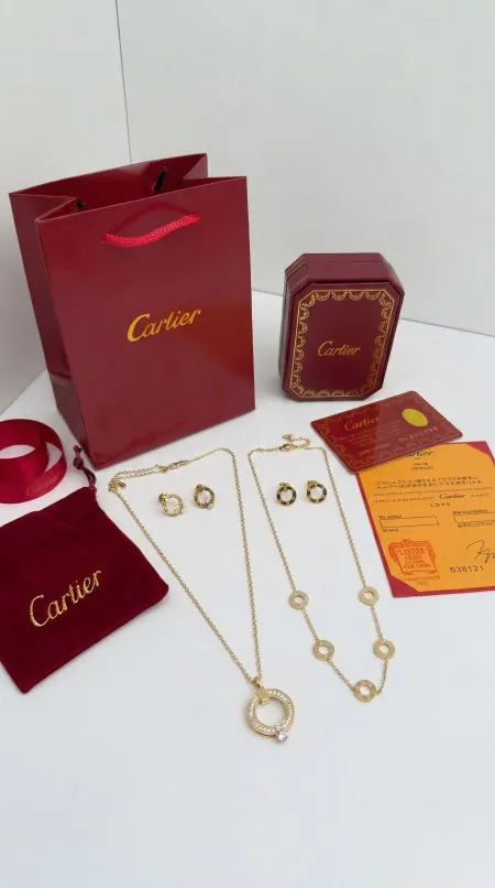 طقم سنسال وحلق - Cartier \ شامل علبة وكيس الشركة