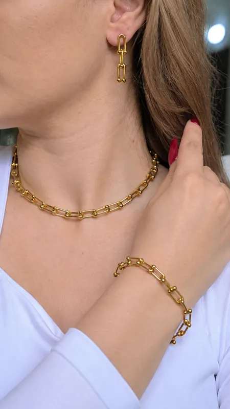 طقم سنسال مع اسواره مع حلق تيفاني لون ذهبي