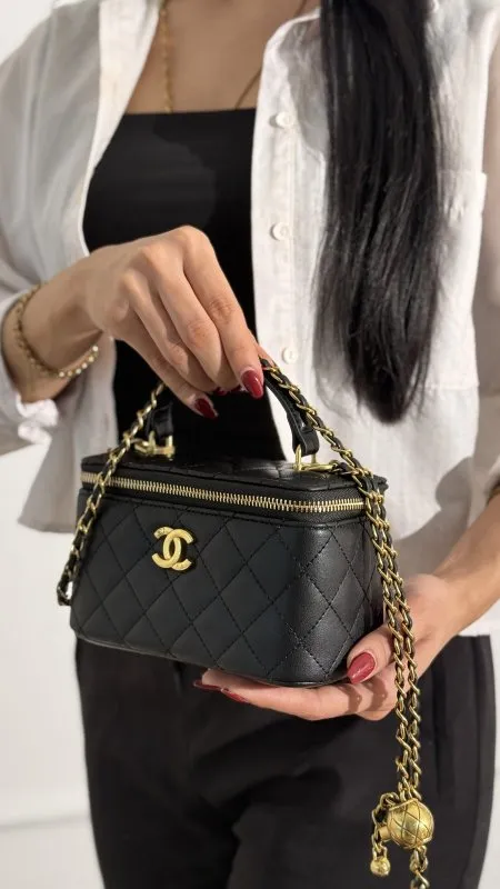 شنطة - CHANEL Makeup مع مراي / شامل علبة الشركة