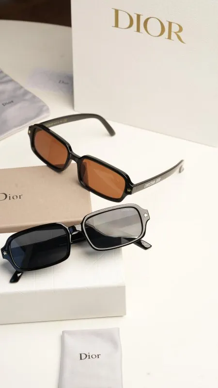 نظارة -DIOR / شامل علبة و كيس الشركة