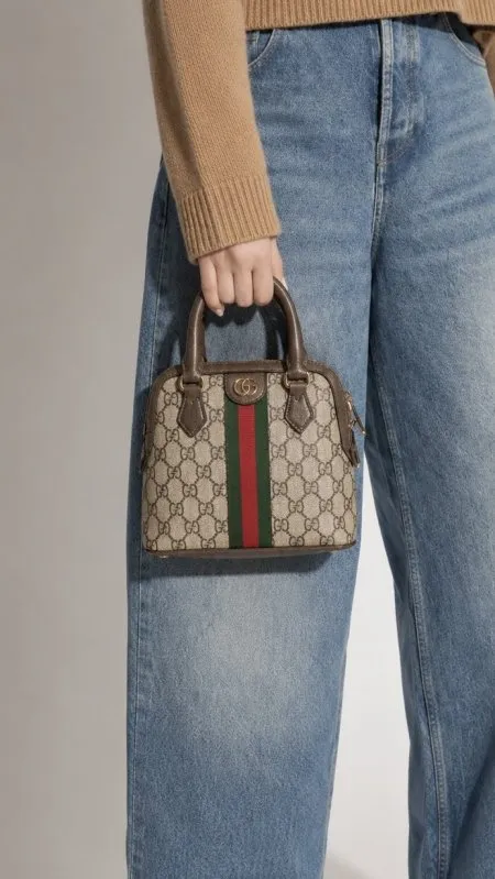 شنطة - GUCCI / شامل علبة الشركة