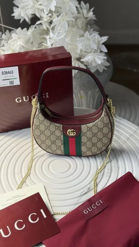 شنطة - GUCCI شامل علبة الشركة