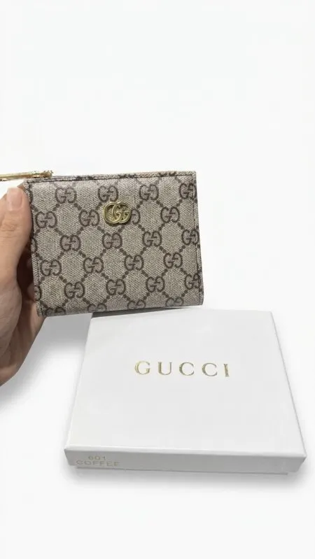 جزدان - GUCCI- حجم صغير شامل علبة الشركة