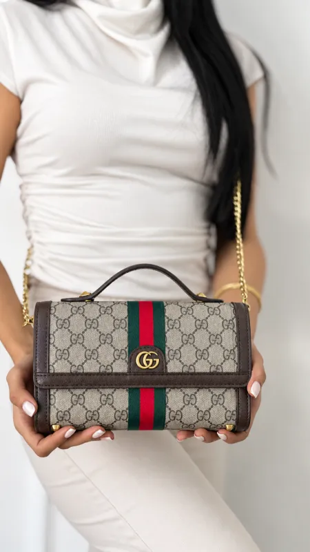 كلاتش GUCCI - شامل علبة #9713