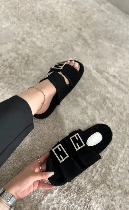 Fendi sliper