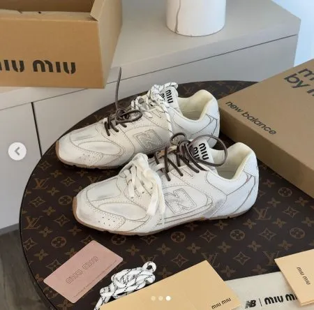بوت miu miu / new balance