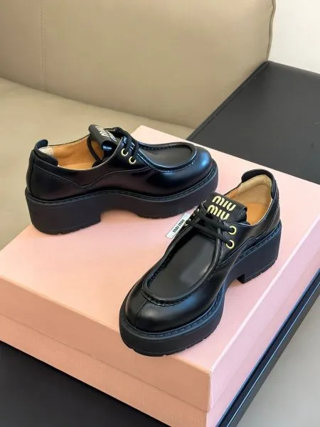 كندرة miu miu
