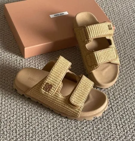 سليبر miu miu